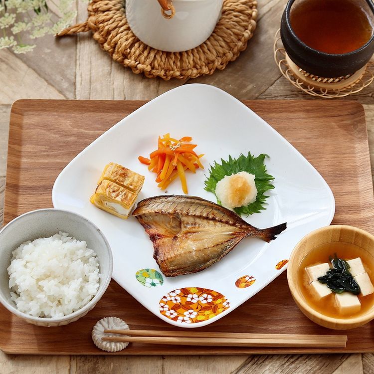 سرویس آرکوپال آمریکایی کورل طرح تمام سپید (White)